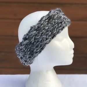 Handknit Gray Ear Warmer (NWOT)